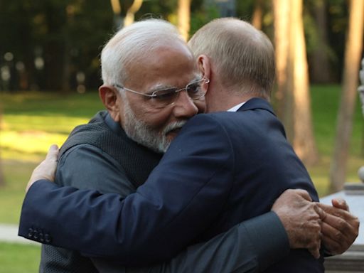 Modi’s Embrace of Putin Irks Biden Team Pushing Support for Kyiv