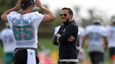 Why Mike McDaniel separated position groups in Dolphins locker room | Schad