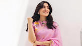 Ayeza Khan: Pakistani actress Ayeza Khan stuns in an Indian sari by Masaba