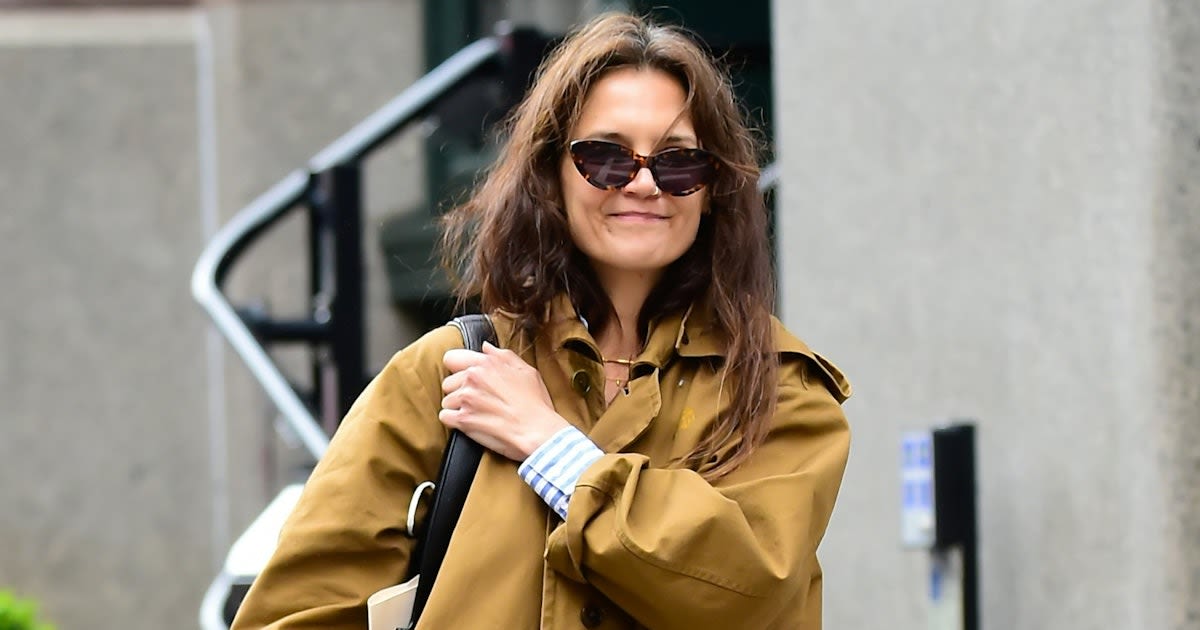 Katie Holmes & Em Rata Have Two Very Different Takes On The Spring Coat