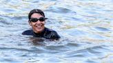 Anne Hidalgo piégée en direct : elle reçoit de l’eau croupie avant le lancement du triathlon dans la Seine