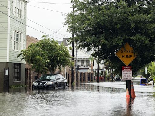 El huracán Debby golpea al sudeste de Estados Unidos: seis muertos, inundaciones y masivos cortes de energía