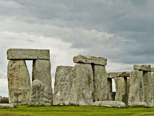 Did central part of Stonehenge come from Caithness?