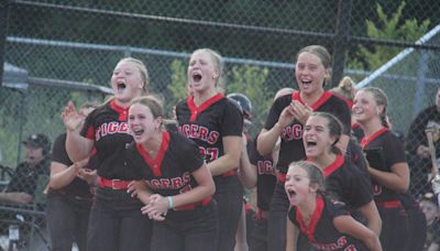 ADM upsets top-ranked North Polk Iowa high school softball state semifinals