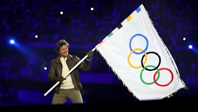 Tom Cruise Stuns Crowd With Stunt at Olympic Closing Ceremony