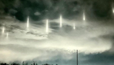 Nine pillars of light appear in night sky in 'otherworldly' display
