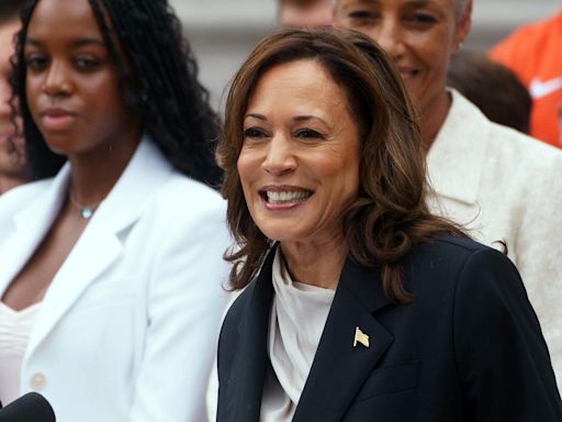 Harris obtiene respaldo de Pelosi y otros para su nominación como candidata Demócrata