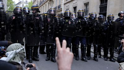 La policía desaloja a los estudiantes que ocupaban una universidad en París