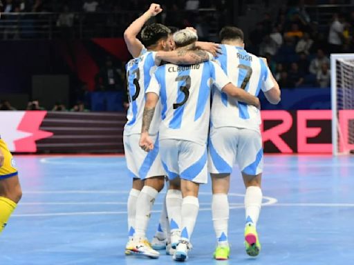 La Selección argentina de futsal goleó y pasó a semifinales del Mundial 2024 donde enfrentará a Francia