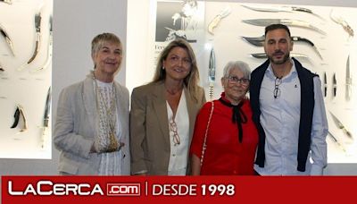 Rodríguez de Vera invita a visitar la exposición ‘El artesano y su taller’ compuesta por 70 obras creadas por José Expósito, José Giraldo, Juan Antonio Martínez...