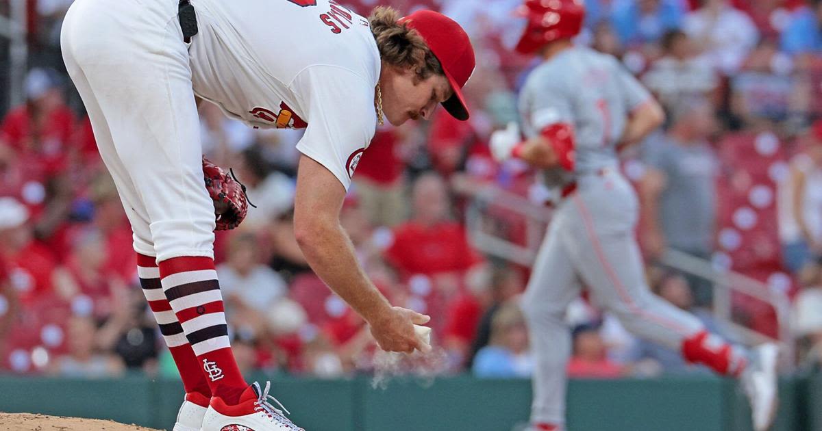 Miles Mikolas, Cardinals routed by Reds 11-4 in series opener