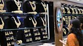 Armed men rob jewellery shop at gun-point in Bengaluru