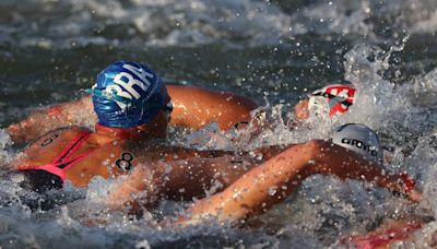 Olimpíadas de Paris: Ana Marcela Cunha fica fora do pódio e termina em 4º lugar na maratona aquática