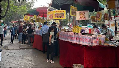 ...Action: BMC Seizes 713 Handcarts, 1,037 Gas Cylinders In Crackdown On Street Food Vendors Amid Seasonal Disease Concerns...