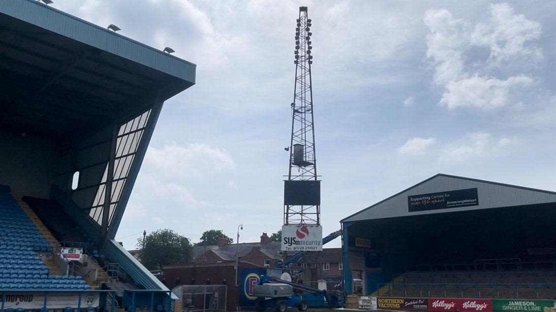 Landmark football floodlight tower taken down