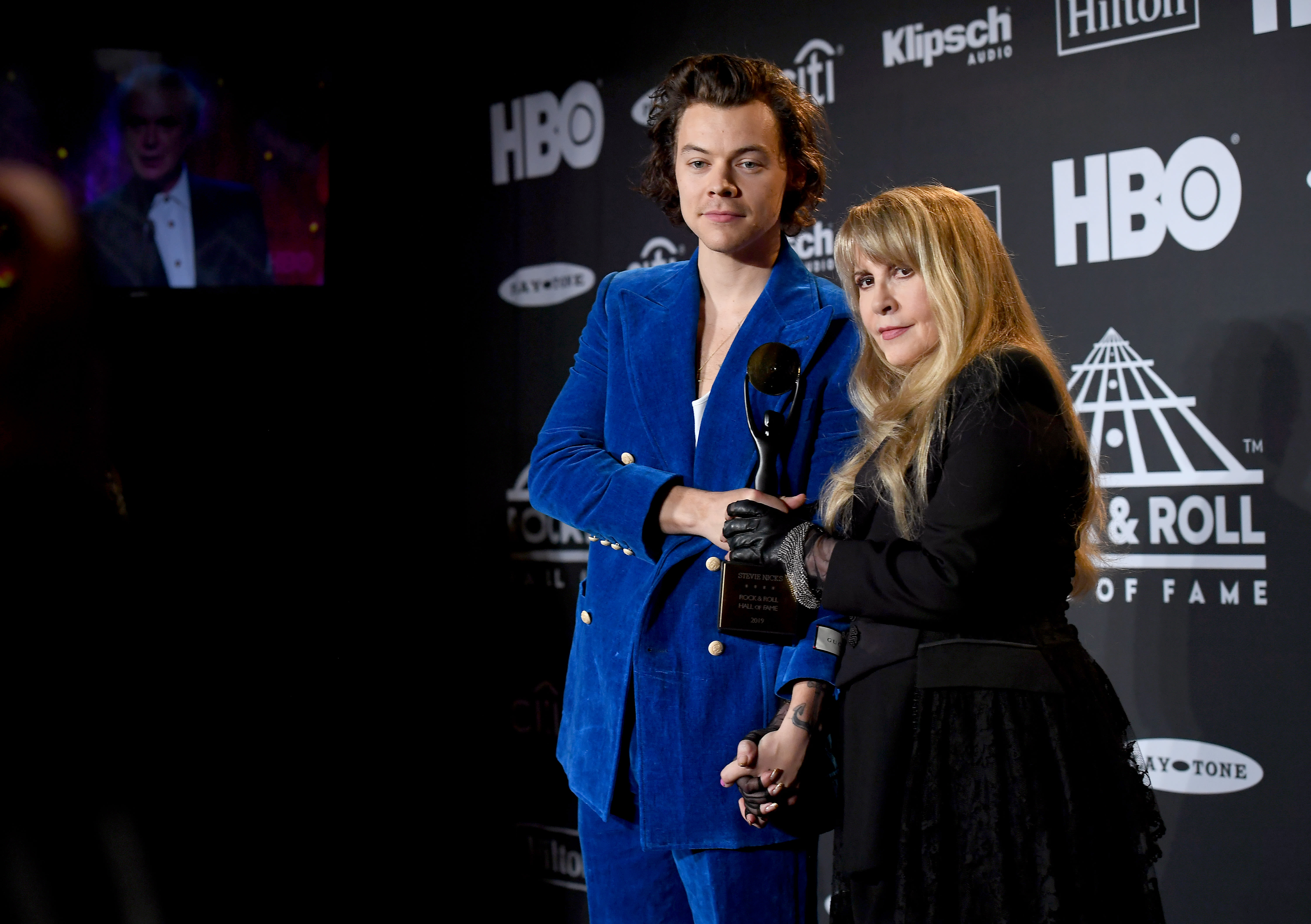 Stevie Nicks Welcomes Harry Styles During Huge London Show - SPIN