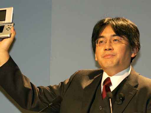 Satoru Iwata Hypes Up the Nintendo DS and Teases the Wii in Newly Resurfaced Interview - IGN