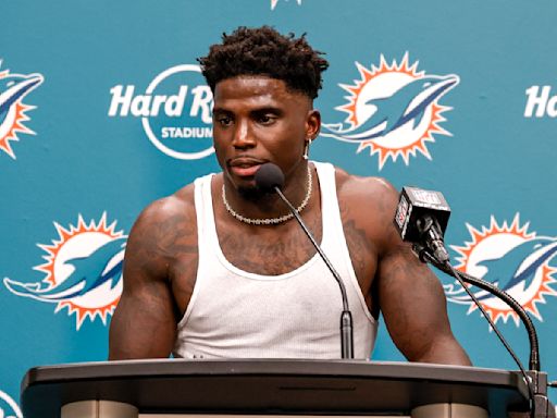 Tyreek Hill: Police body cam footage released after detainment before Dolphins' season opener