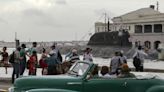 Cubanos hacen cola para subir a conocer fragata rusa