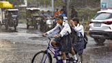 Incessant Rains Cause Waterlogging In Parts Of Mumbai, Schools Shut In Pune, Pimpri Chinchwad Amid IMD Alerts - News18