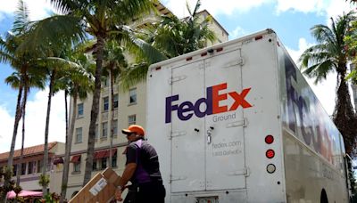 FedEx Soars on Earnings, Strategic Review. Just Don’t Confuse It for Economic Strength.