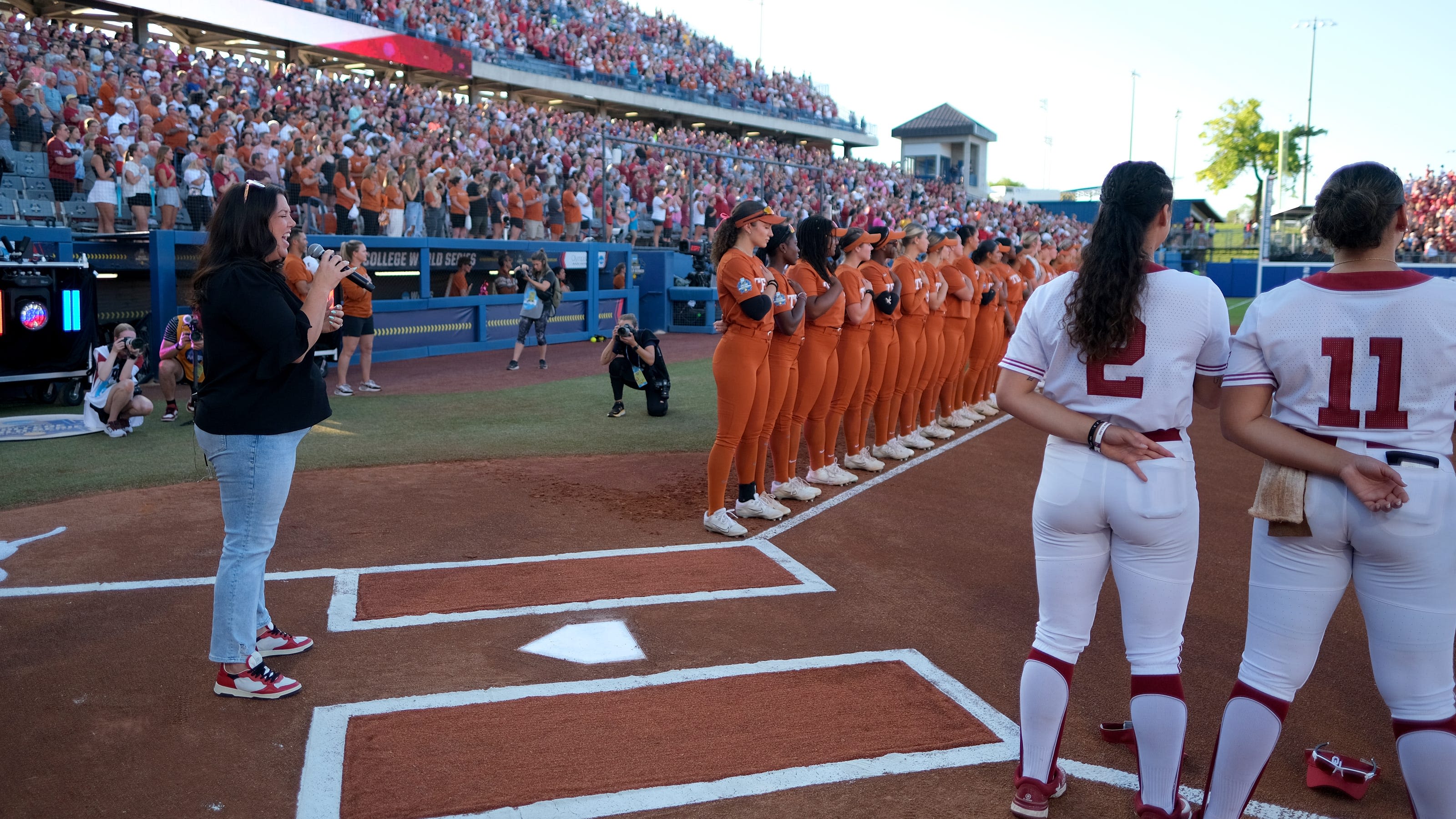 Toby Keith's daughter Krystal sings national anthem before OU vs Texas WCWS softball game