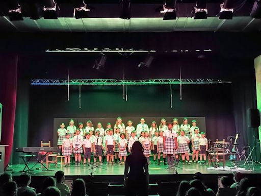 Alrededor de 2.000 estudiantes disfrutan de la XXX Muestra de Teatro, Música y Danza Escolar