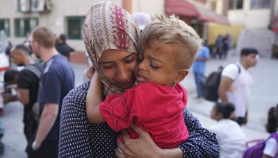 La UE traslada a España a 16 niños palestinos evacuados de Gaza