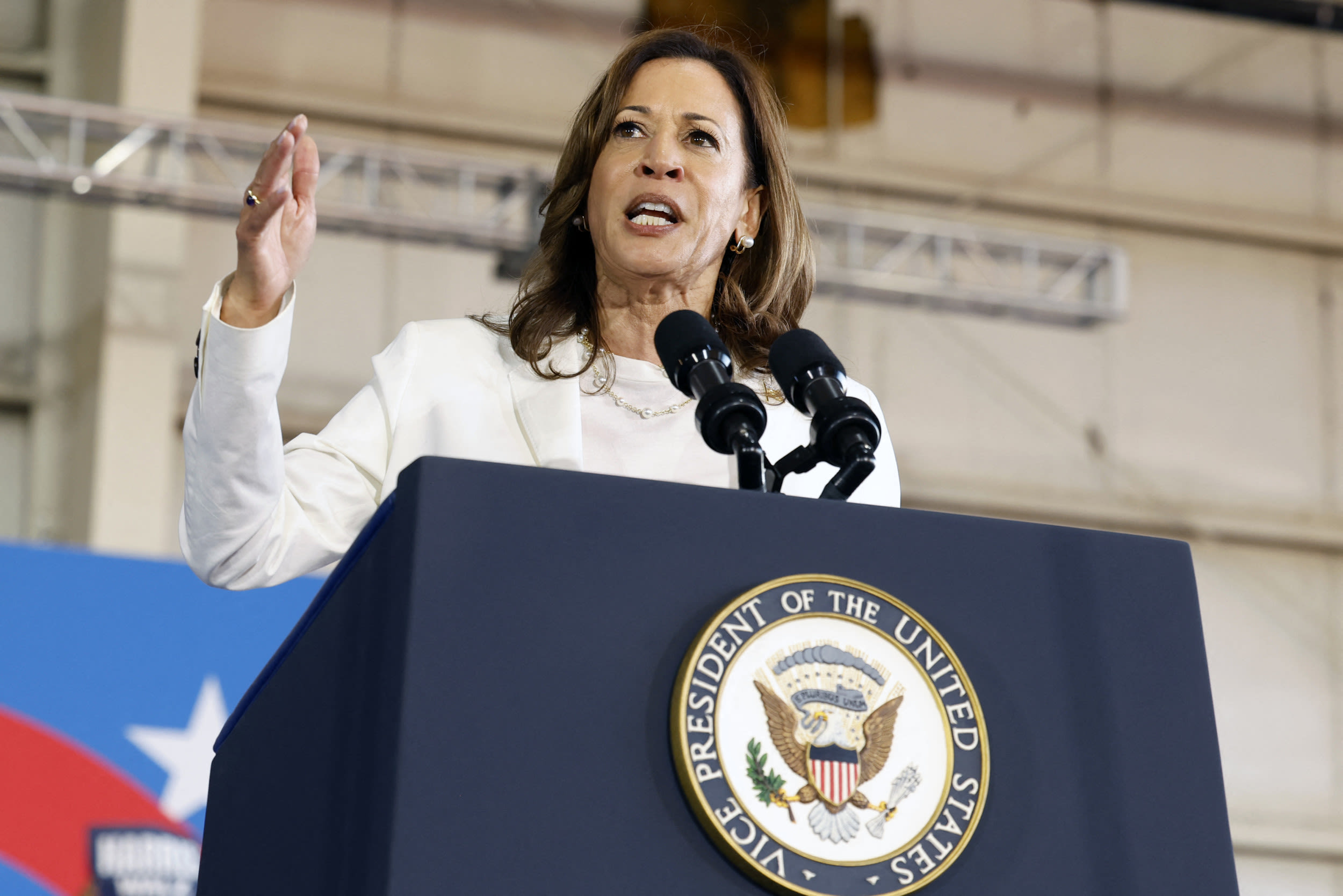 Kamala Harris campaign taunts Trump with rally crowd videos on Truth Social