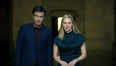 Laura Linney shares why she misses Ozark on The Tonight Show