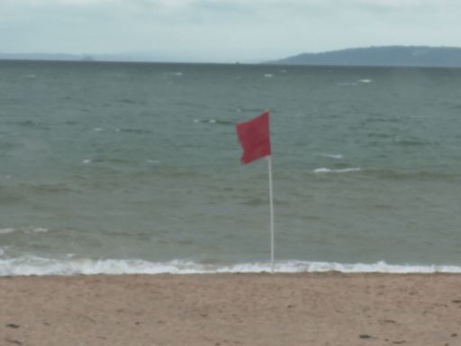 Devon beaches shut to swimmers due to sewage pollution | ITV News