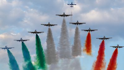 Italian Air Force flies over Toronto Thursday