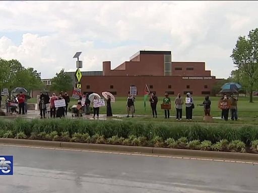 ‘We will continue;’ Wright State students, community members gather for pro-Palestine protest