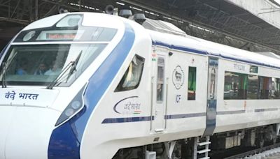 Passenger Captures Water Leakage On Vande Bharat Train, Railways Responds - News18