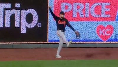 Orioles rookie Colton Cowser had a great response to realizing he tossed Craig Kimbrel's milestone baseball into fountains