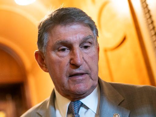 Manchin considering rejoining Democratic Party to challenge Harris