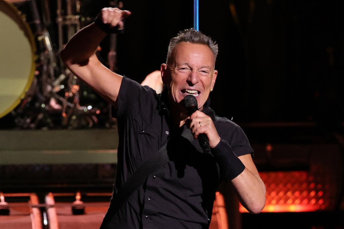 Bruce Springsteen Returns to Road After Illness: Set List, Videos