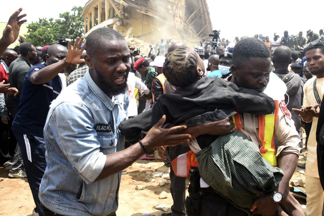 School Collapse Kills 22 Students