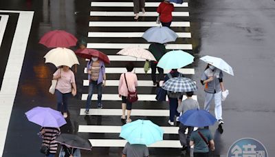 鋒面徘迴本週天氣不穩連下7天雨 首颱艾維尼最新路徑曝光 - 鏡週刊 Mirror Media