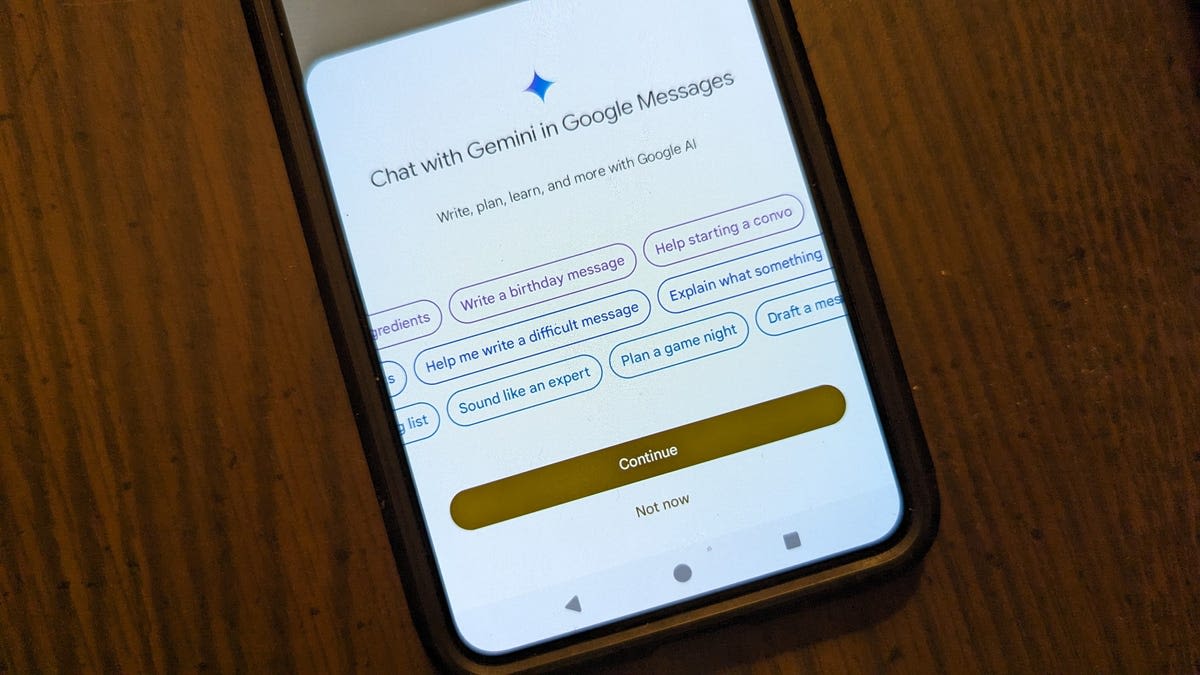 Gemini on Android can now answer questions while your phone is locked