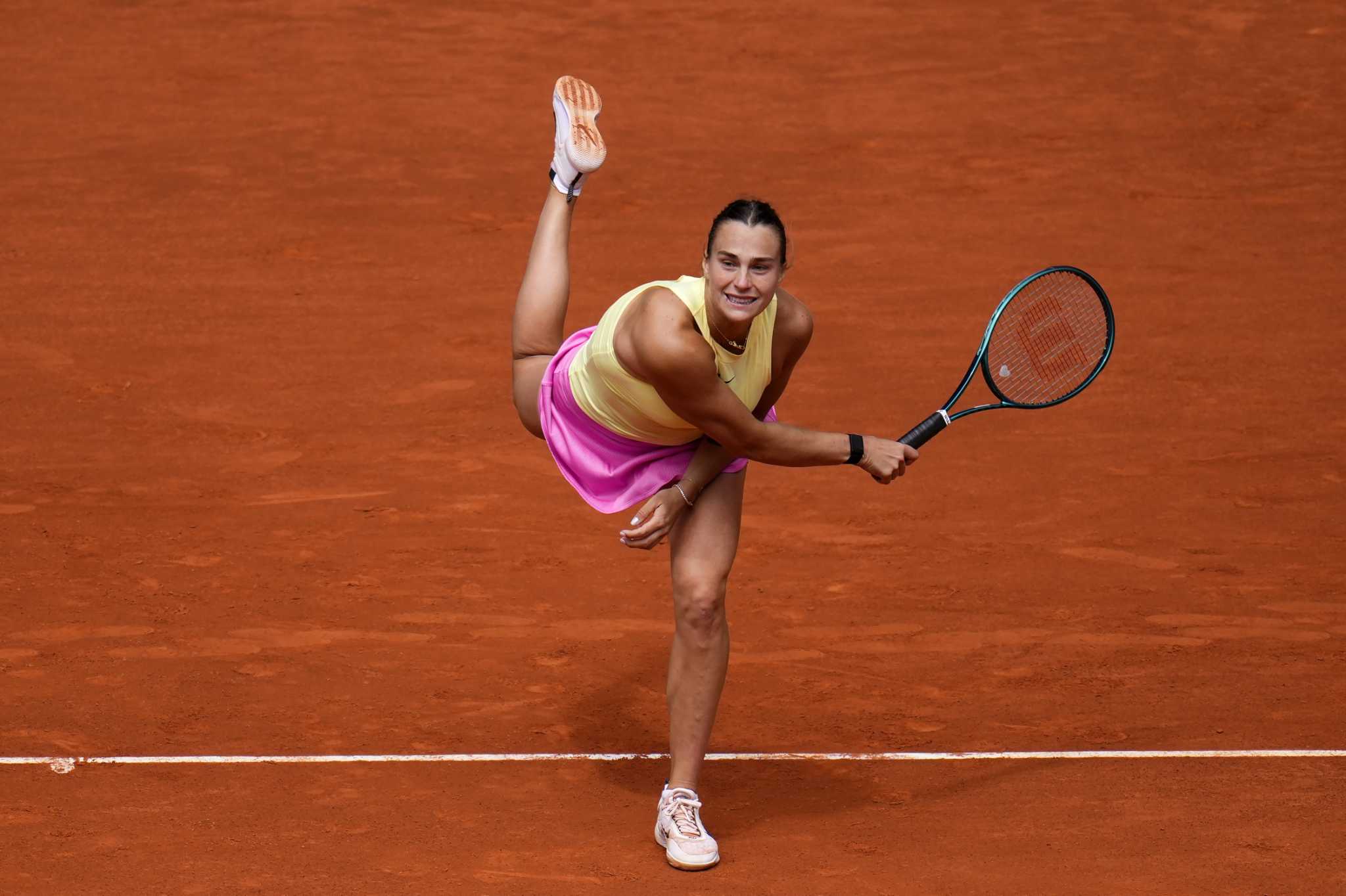 Defending champion Sabalenka advances at Madrid Open with a 3-set win over Linette