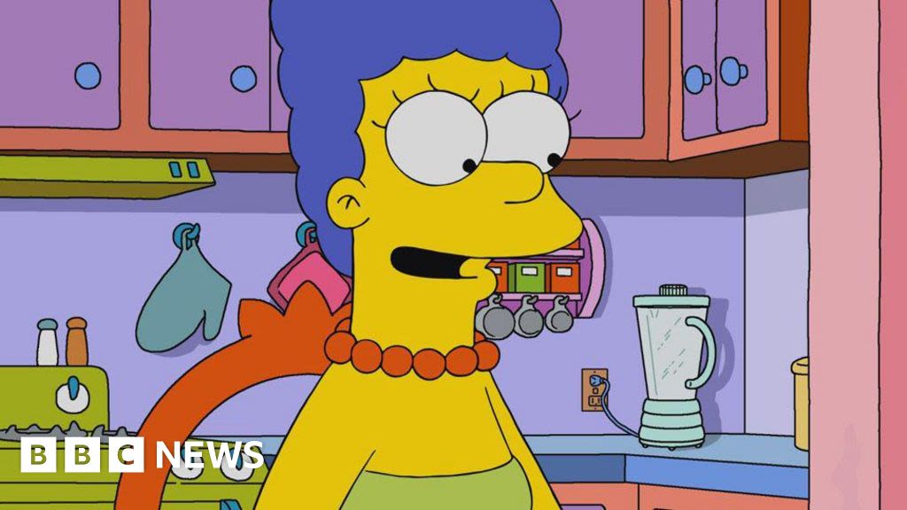 Voice of Marge Simpson in Latin America, Nancy MacKenzie, dies