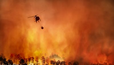 "Explosive" fire tornado seen in terrifying California wildfire footage