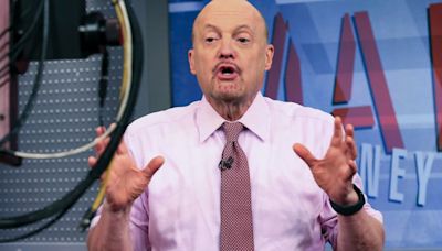 Cramer's bullish on Apple's Vision Pro, pointing to its potential use in enterprise