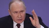 Putin loses trust of army deployed with no guns - 'Don't believe him'