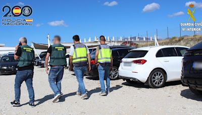 Roban coches a refugiados ucranianos en Alicante y Málaga y les extorsionan para recuperarlos