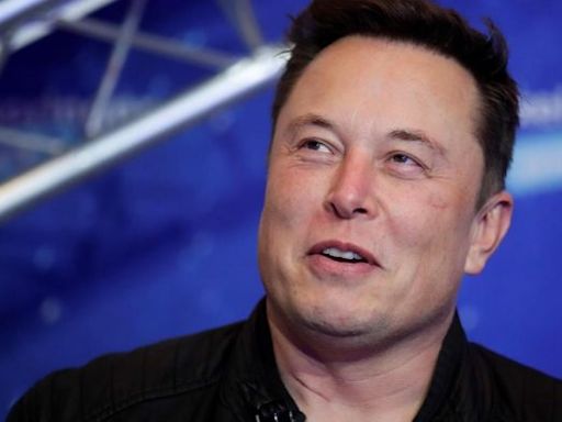 Elon Musk revoluciona X: se permitirá compartir pornografía