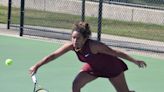 Monika Diaz uses tiebreaking win to lead Holland Christian tennis past Holland