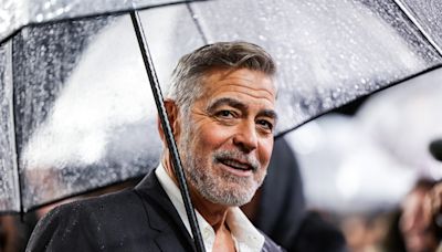 “Va te faire f*utre” : George Clooney perd ses nerfs en pleine interview, la réaction de Brad Pitt vaut le détour