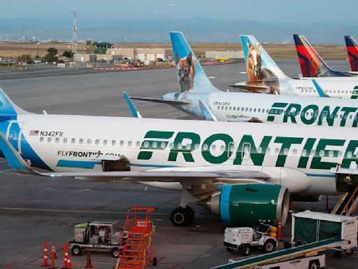 Frontier pilot arrested onboard aircraft in Houston